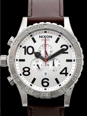Nixon Silver mens leather with White Dial Chrono Analogue Quartz Watch 51mm